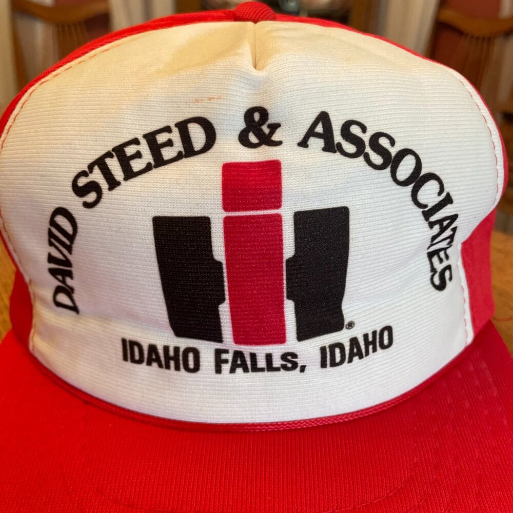 Men's Vintage David Steed & Associates IF, Idaho Red/White Snapback Trucker Hat - Picture 3 of 11